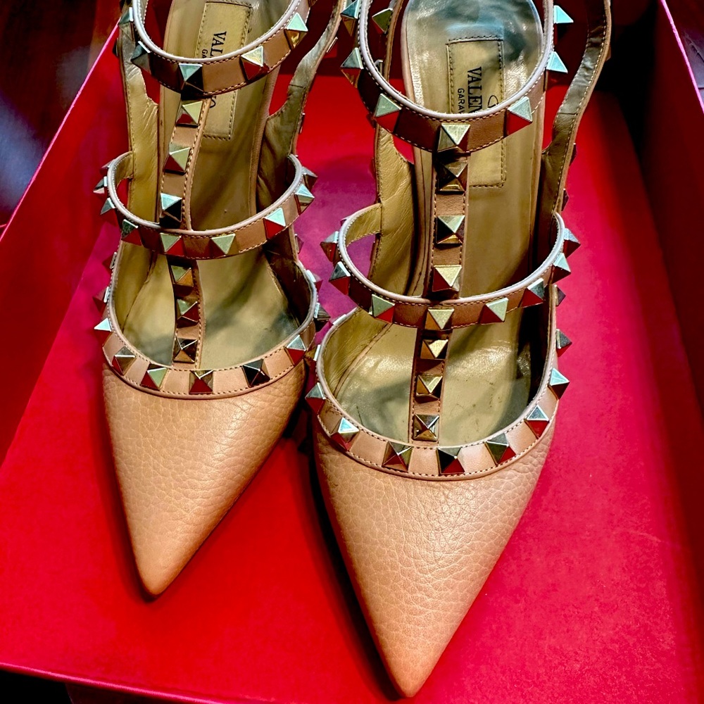 Valentino Rockstud Pumps Nude 36 1/2 37.5